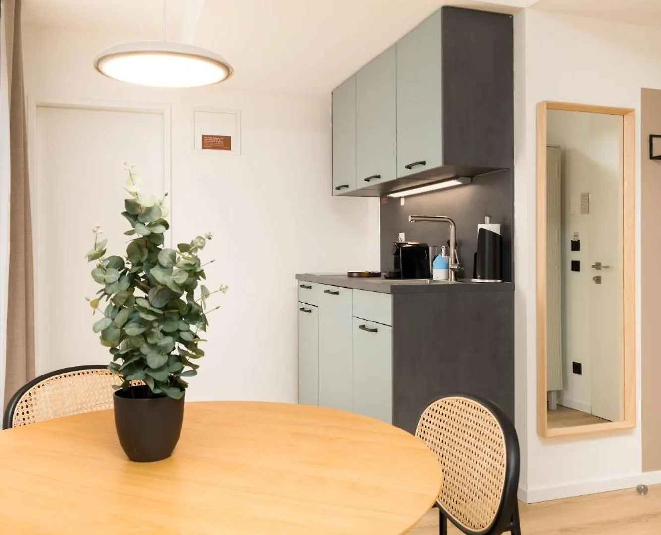 Limehome Vienna Favoritenstr. 오스트리아