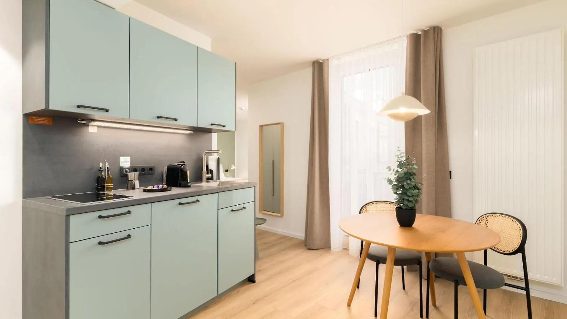 아파트 Limehome Vienna Favoritenstr.