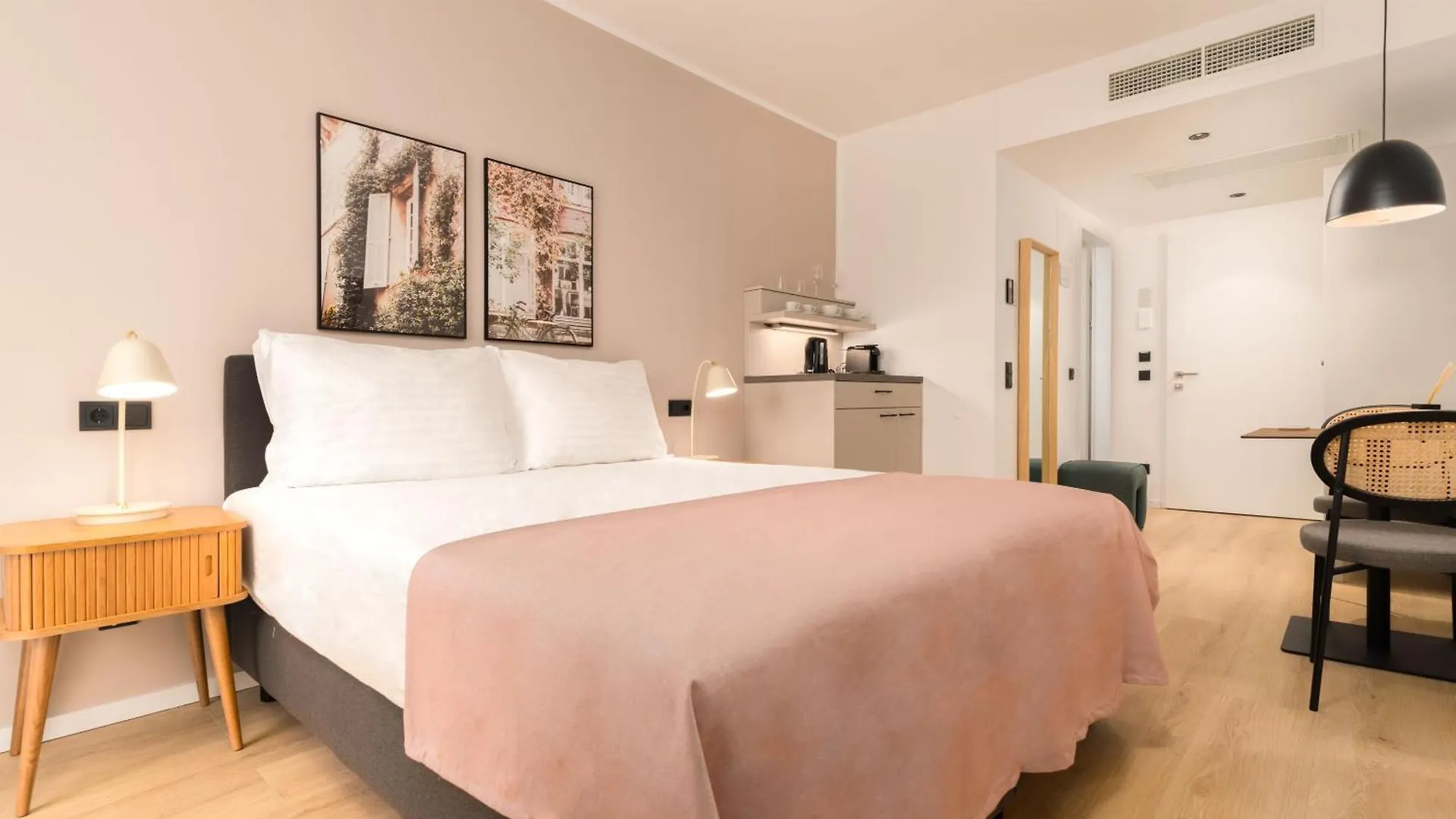 Limehome Vienna Favoritenstr. 아파트