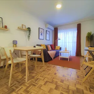 https://aromas-de-sevilla-de-incienso-y-azahares.es-andalucia.com