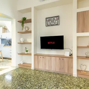 New Renovated In Center Ηράκλειο Κρήτης