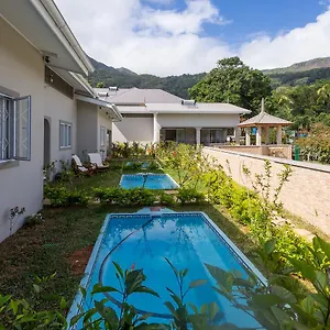 https://beau-vallon-villa-chalets.maheislandhotels.com