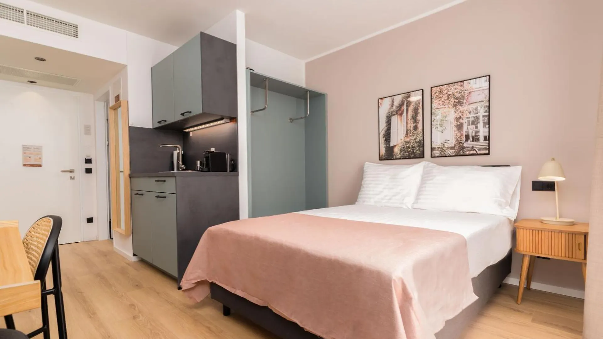 Limehome Vienna Favoritenstr. Österrike
